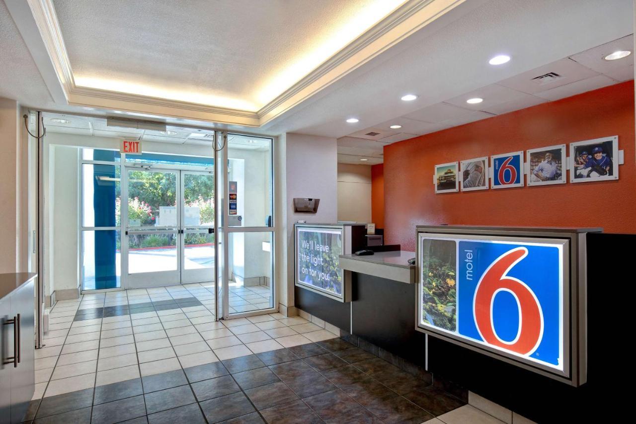 Motel 6-Gilroy, Ca Buitenkant foto